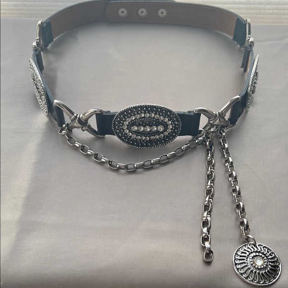 Vintage Chic Silver Rhinestones and Silver Chain Black Leather Belt Size 27-29 main image 13